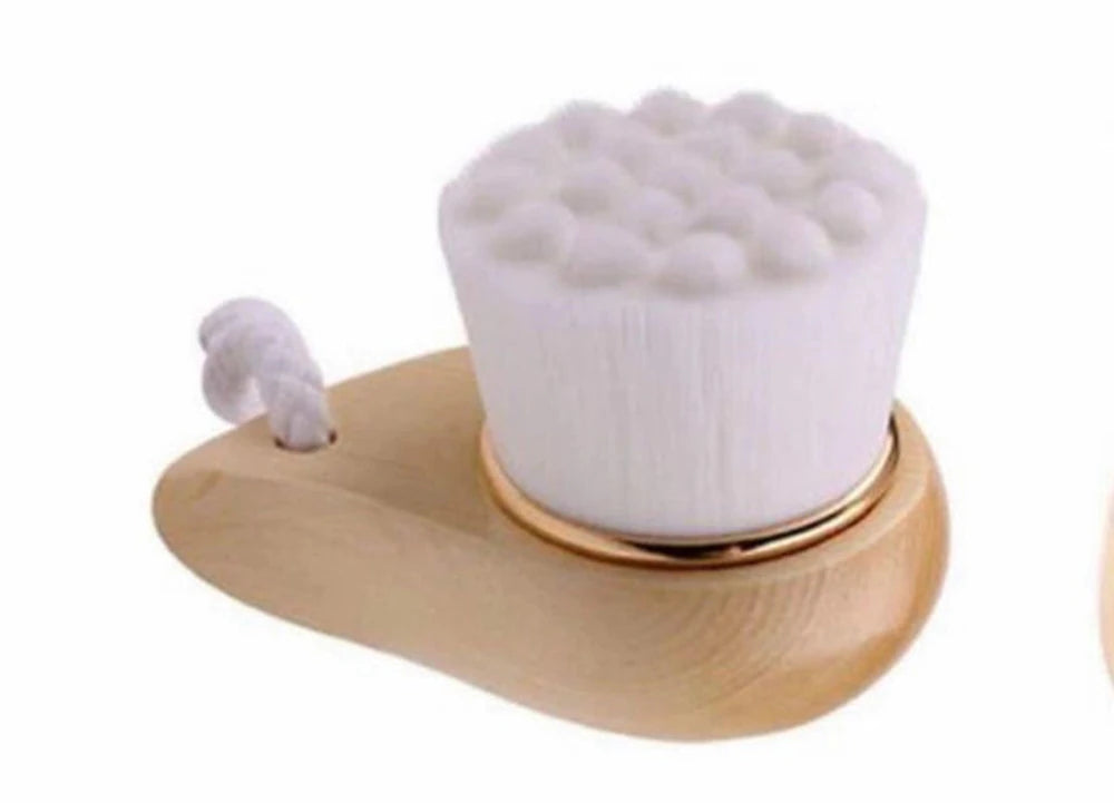 Bamboo Facial Cleansing Brush – Eco-Friendly Exfoliating Brush for Deep Pore Cleaning