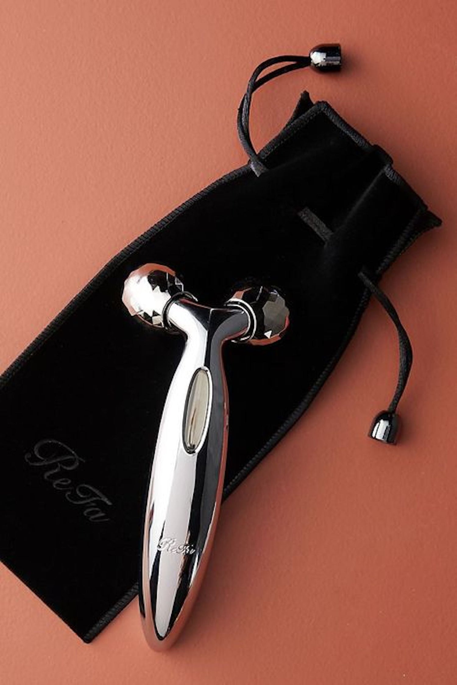 Premium Skin Care Essentials for Anti-Aging & Radiant Glow